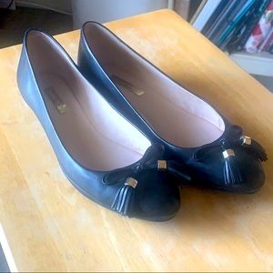 Louise et Cie size 10 flats with gold accents